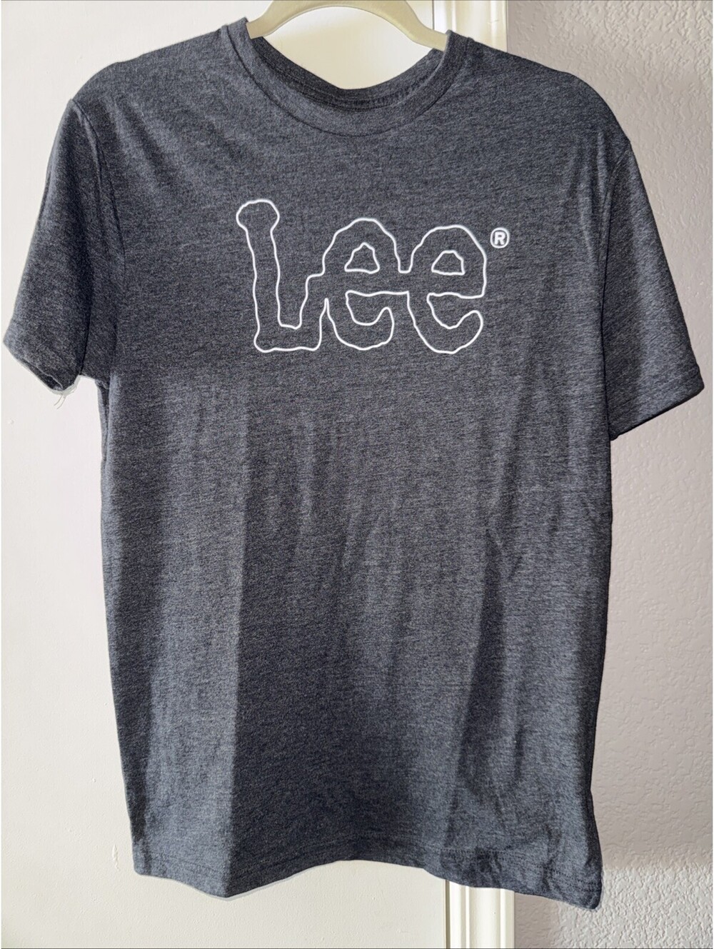 Lee Men’s T-shirt Small Gray Short Sleeve Crew Neck Wobbly Logo Graphic T